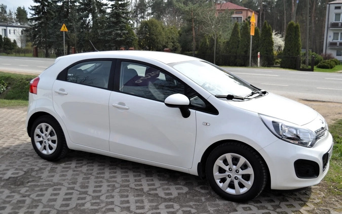 Kia Rio cena 28900 przebieg: 171000, rok produkcji 2014 z Chorzów małe 137